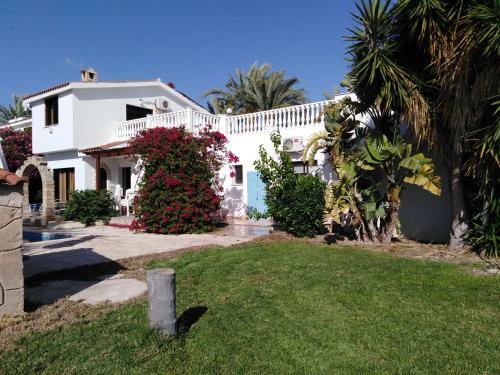 Lovely 7 Bedroom Villa