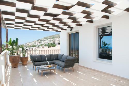 Sunset Villa