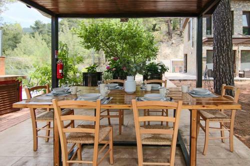 Phaedrus Living: Forest View Luxury Villa Chantara