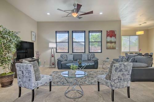 Gilbert Oasis With Outdoor Pool And Putting Green