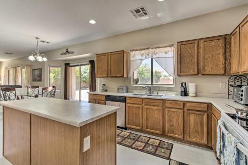 Grand Glendale Abode With Private Pool And Grill!