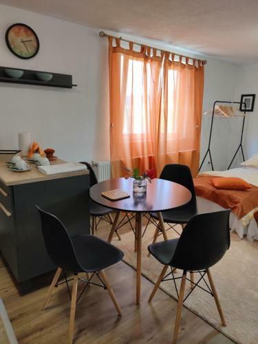 Dream Home Studio Apartments