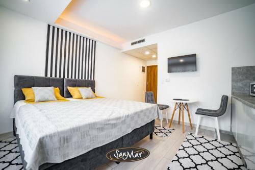 San-mar Apartments