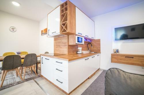 San-mar Apartments