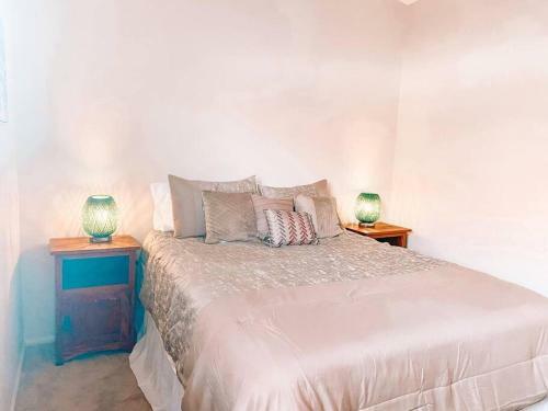 Villa Pet Friendly! Huge Pool House With Fun Backyard