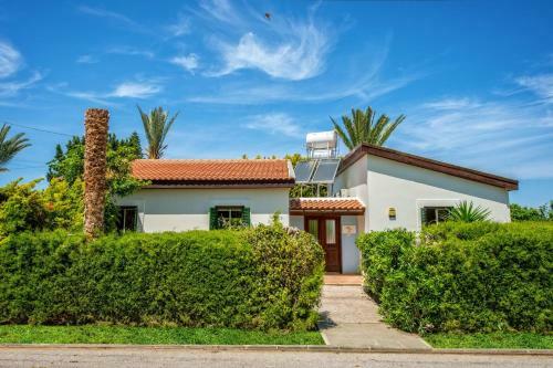 Villa Ibiscus By Villa Plus