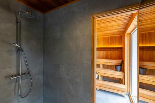 J�eranna Pond House
