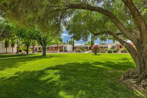 Lovely Green Valley Abode With Community Pool!