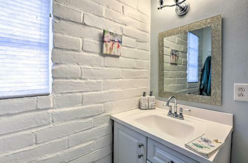 Lovely Green Valley Abode With Community Pool!