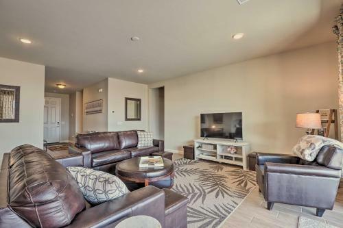 Delightful Family-friendly House With Fire Pit!