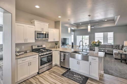 Idyllic Kingman Retreat With Yard - Near Hiking