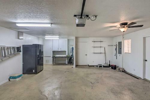 Luxe Home With Pool And Game Room Less Than 2 Mi To Lake