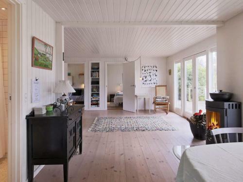 Holiday Home Dronningm�lle XII
