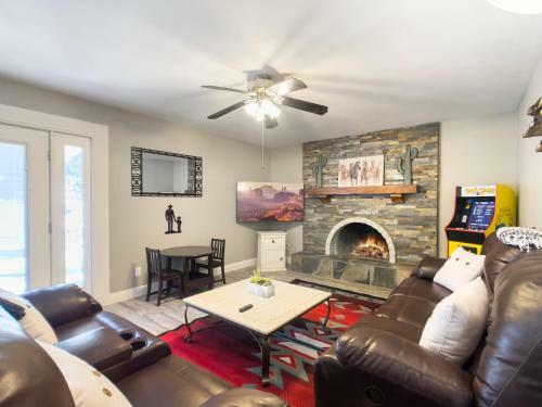 Rusty Spur By Bluebarrel Homes