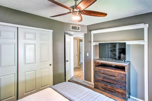 Bright Az Oasis With Fire Pit, Yard And Grill!