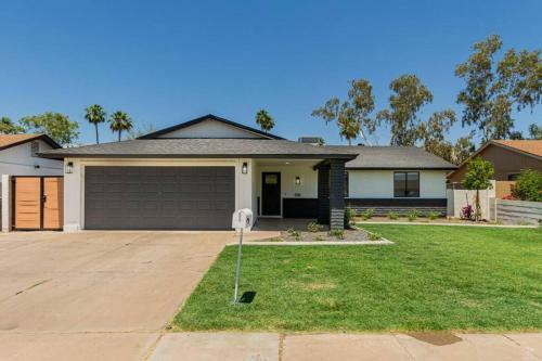 Villa Modern 3/2 Home In Nw Mesa - Close To Everything!