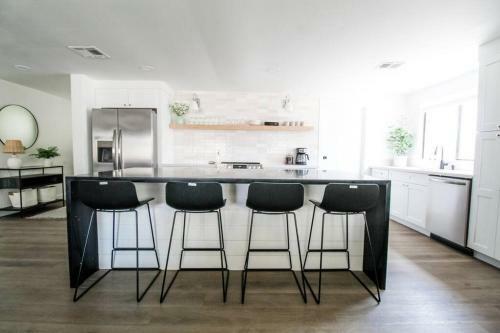 Villa Modern 3/2 Home In Nw Mesa - Close To Everything!