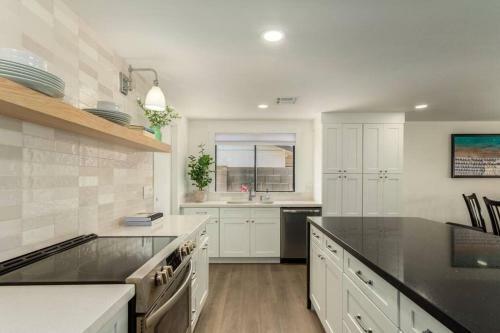 Villa Modern 3/2 Home In Nw Mesa - Close To Everything!