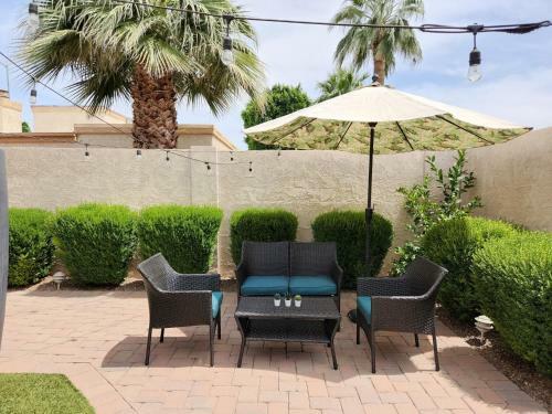 Luxury Updated 3-bedroom Home With Pool