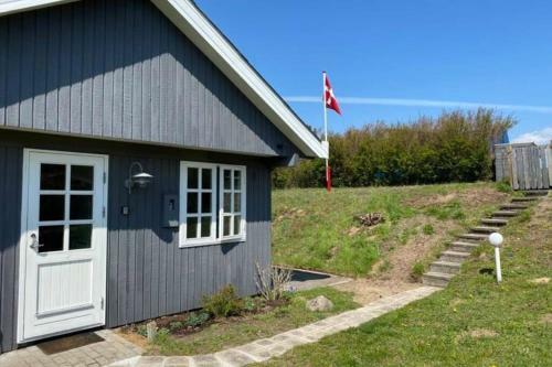 Sommerhus T�t Ved Vib�k Strand Og Ebeltoft.