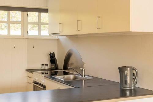 Sommerhus T�t Ved Vib�k Strand Og Ebeltoft.