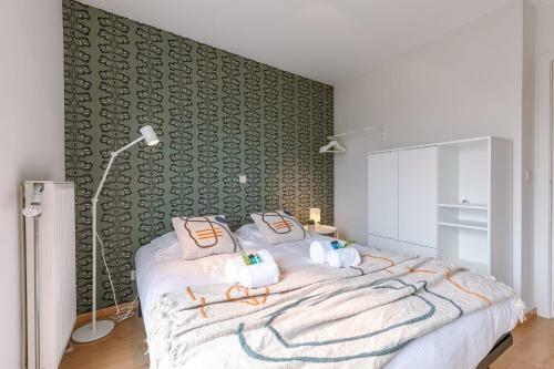 Charming Apartment Near The Beach With Balcony