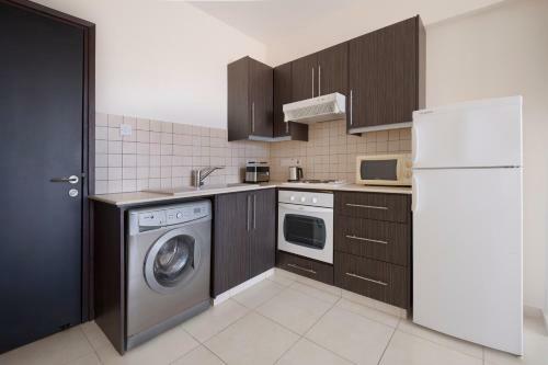 Oroklini Spa Apartment