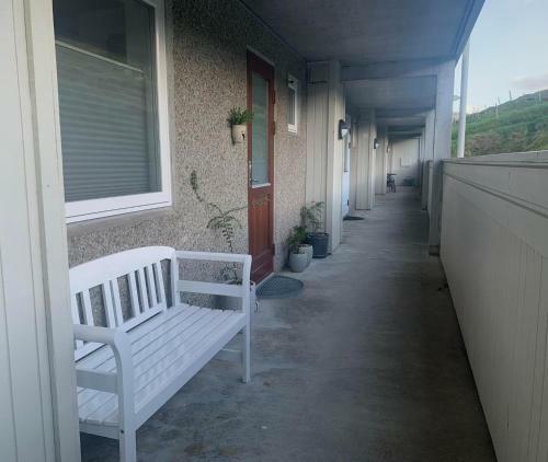 A Cosy One Bedroom Apartment With A Balcony