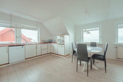 Apartamento Sea View Apt / Central / Spacious / Free Parking