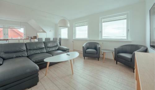 Apartamento Sea View Apt / Central / Spacious / Free Parking