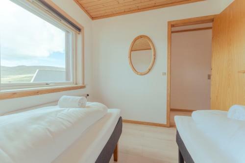 3 Br Apartment / Cozy / Hiking Trails / T�rshavn