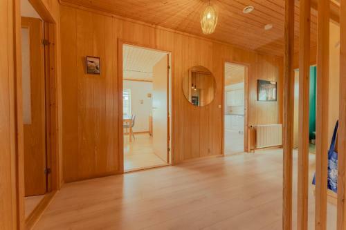 3 Br Apartment / Cozy / Hiking Trails / T�rshavn