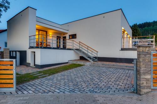 Tilia Apartments B?ezov�