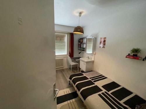 Hostal Independent Room With Stunning View In Pully