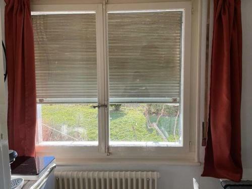Hostal Independent Room With Stunning View In Pully
