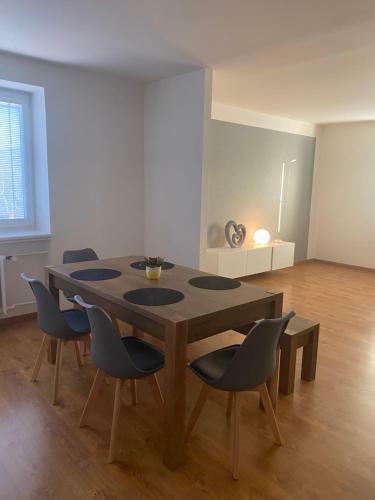 Apartm�n Se Dv?mi Lo?nicemi