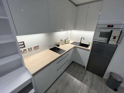 Modern Studio Apartment In Gibraltar