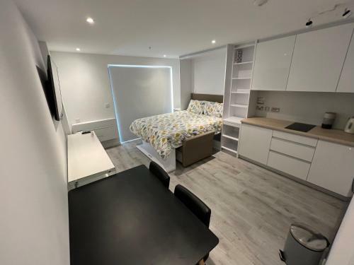Modern Studio Apartment In Gibraltar