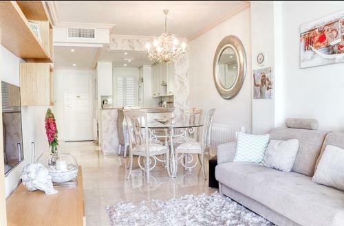 Groundfloor Luxury Apartment In Albir