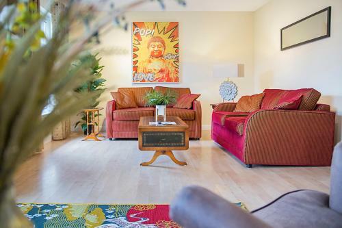 Bannermill Place - Beach Penthouse Apartments