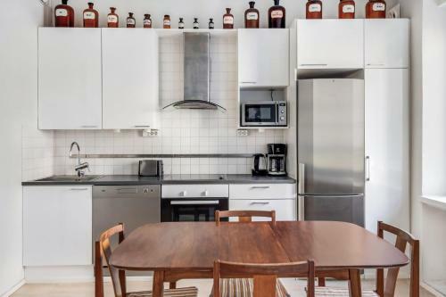 Apartamento Wehost Spacious Studio Near Metro Kallio
