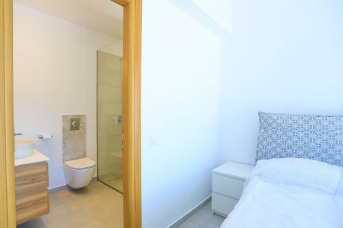 Brand New Villa Loki With Large Infinity Pool Wifi And Sea Views