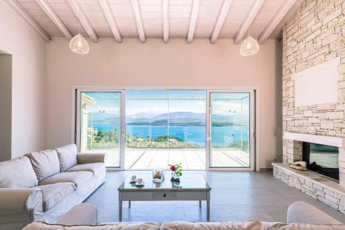 Villa Aurora Kerasia By Villa Plus
