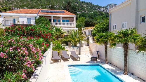 Suartini Villa Viganj