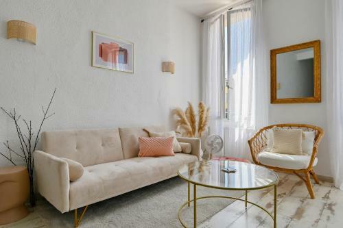 Bonito Apartamento Amueblado Idealmente Ubicado En El Centro De Aix