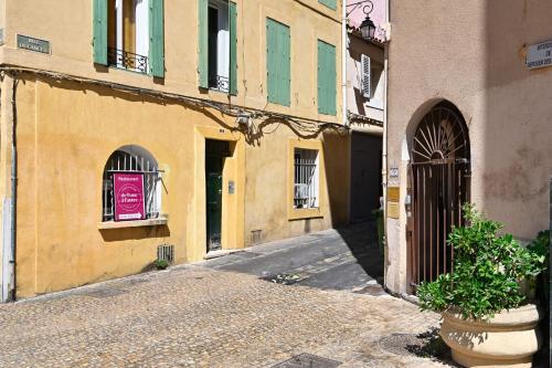 Bonito Apartamento Amueblado Idealmente Ubicado En El Centro De Aix