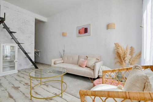 Bonito Apartamento Amueblado Idealmente Ubicado En El Centro De Aix