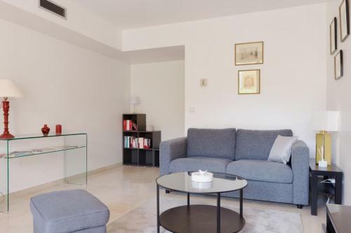 Bonito Apartamento De 4 Estrellas Con Balc�n En El Centro De Aix En Provenc