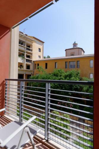 Bonito Apartamento De 4 Estrellas Con Balc�n En El Centro De Aix En Provenc