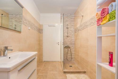 Villa Vacation House Maria, Big Garden, Private Parking